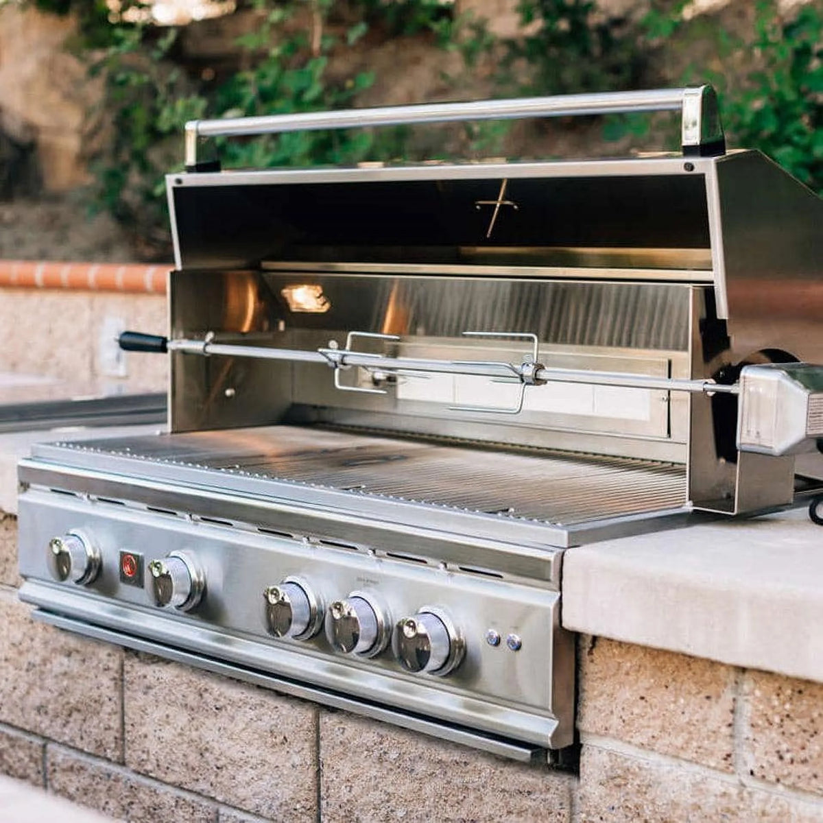 32-Inch 3-Burner Built-In Propane Gas Grill With Rotisserie E628