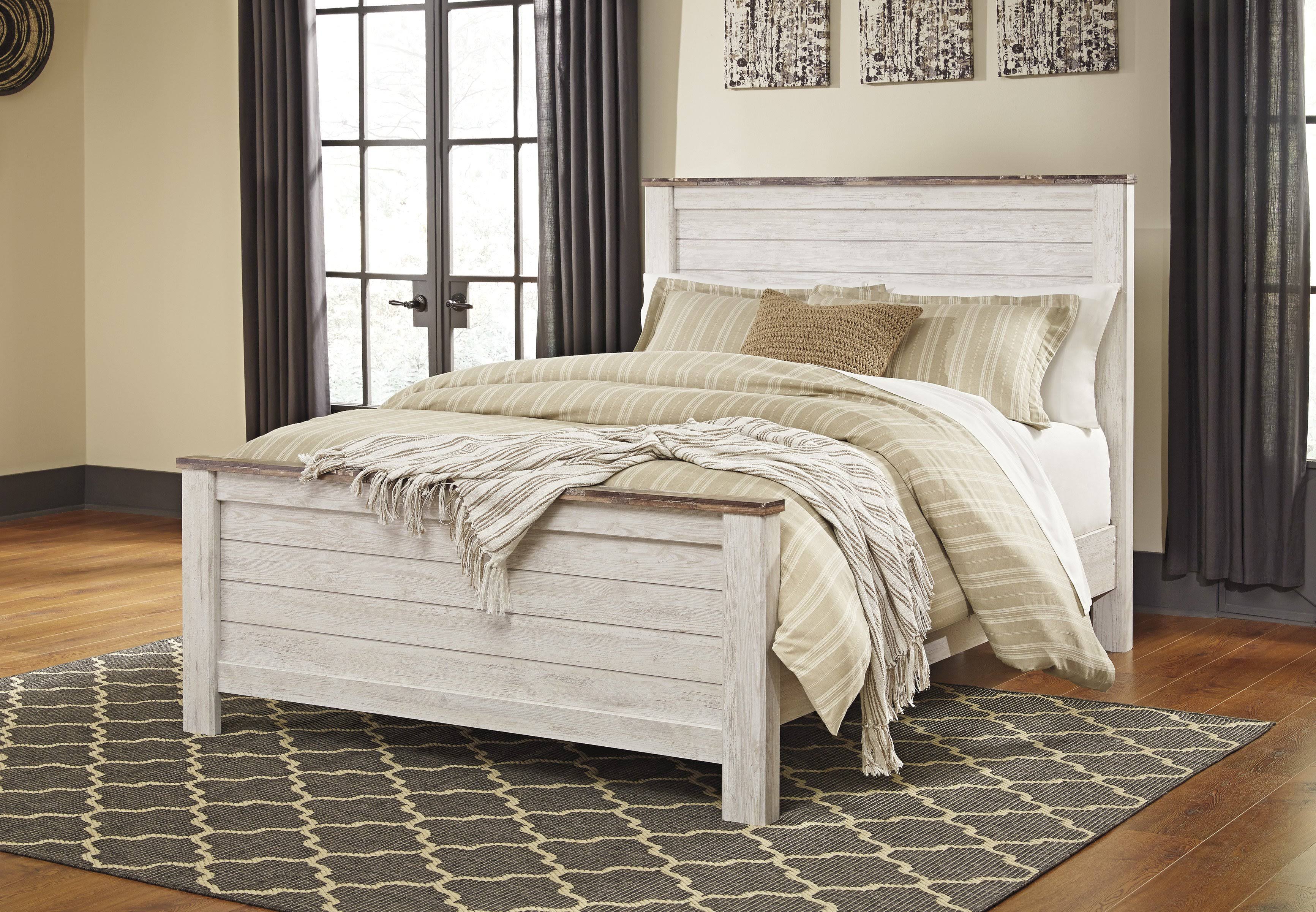 King Panel Bed D752