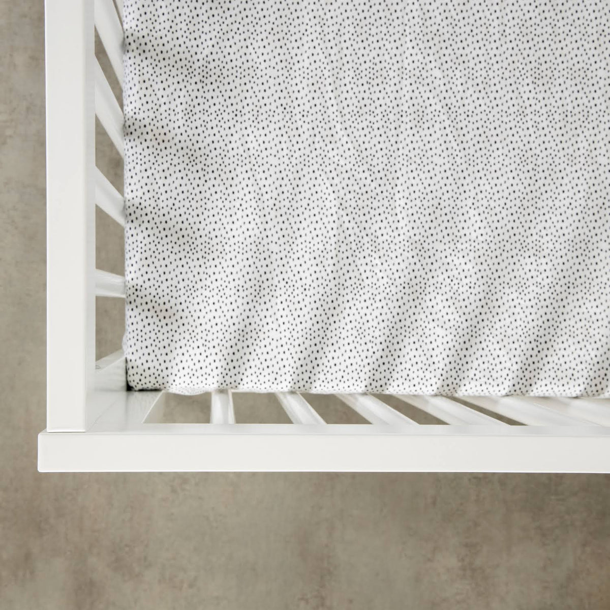 3-in-1 Convertible Crib White/Black G82438