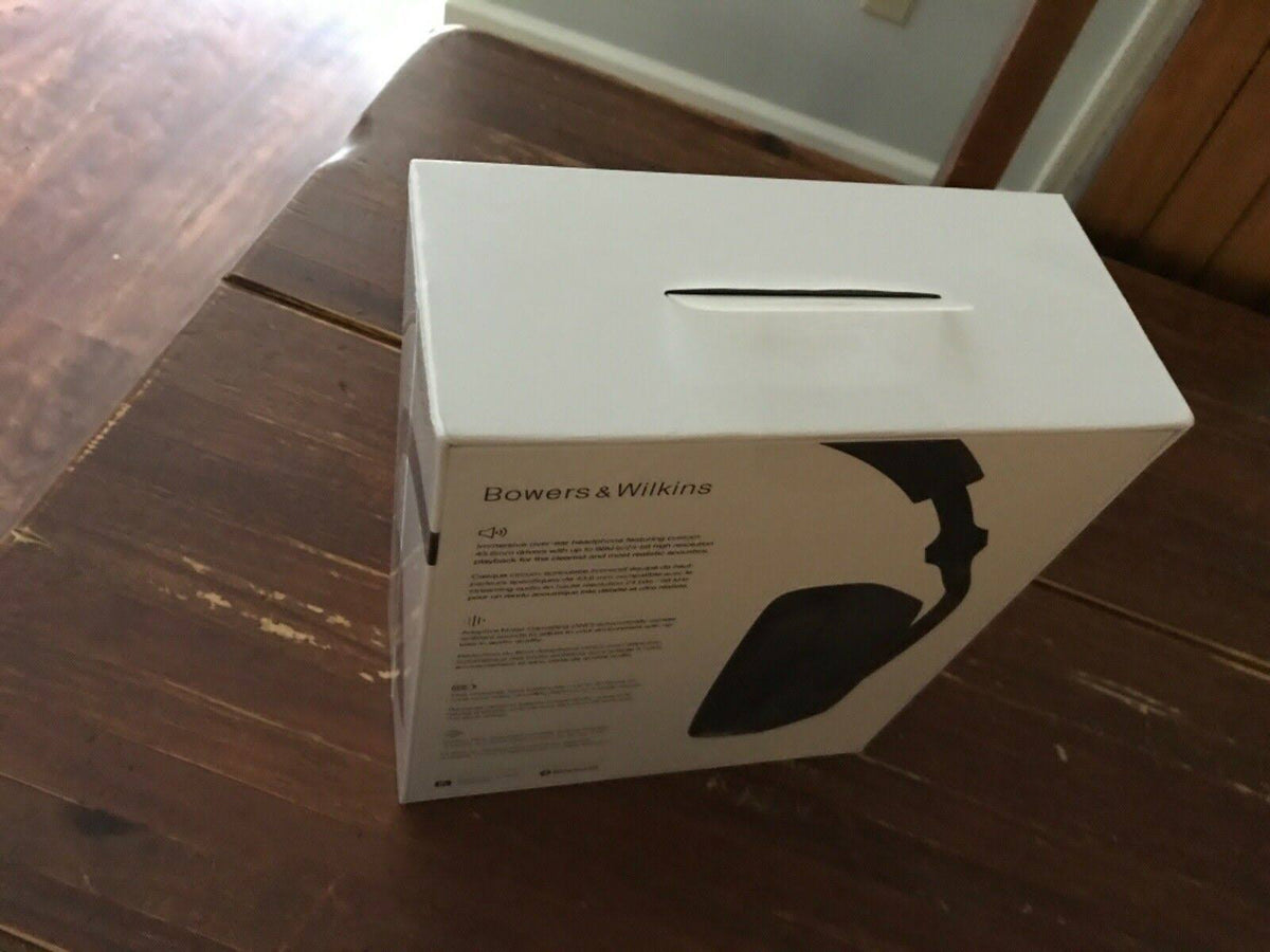 Space Gray Over-Ear Noise Canceling Wireless Headphones H2866