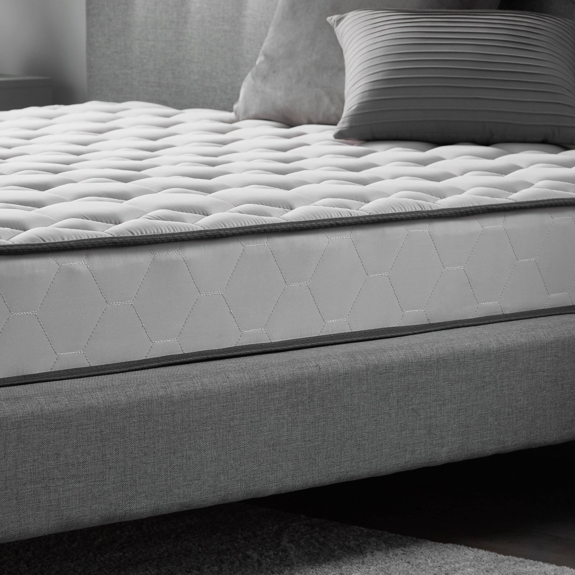 Full Innerspring Mattress U2676