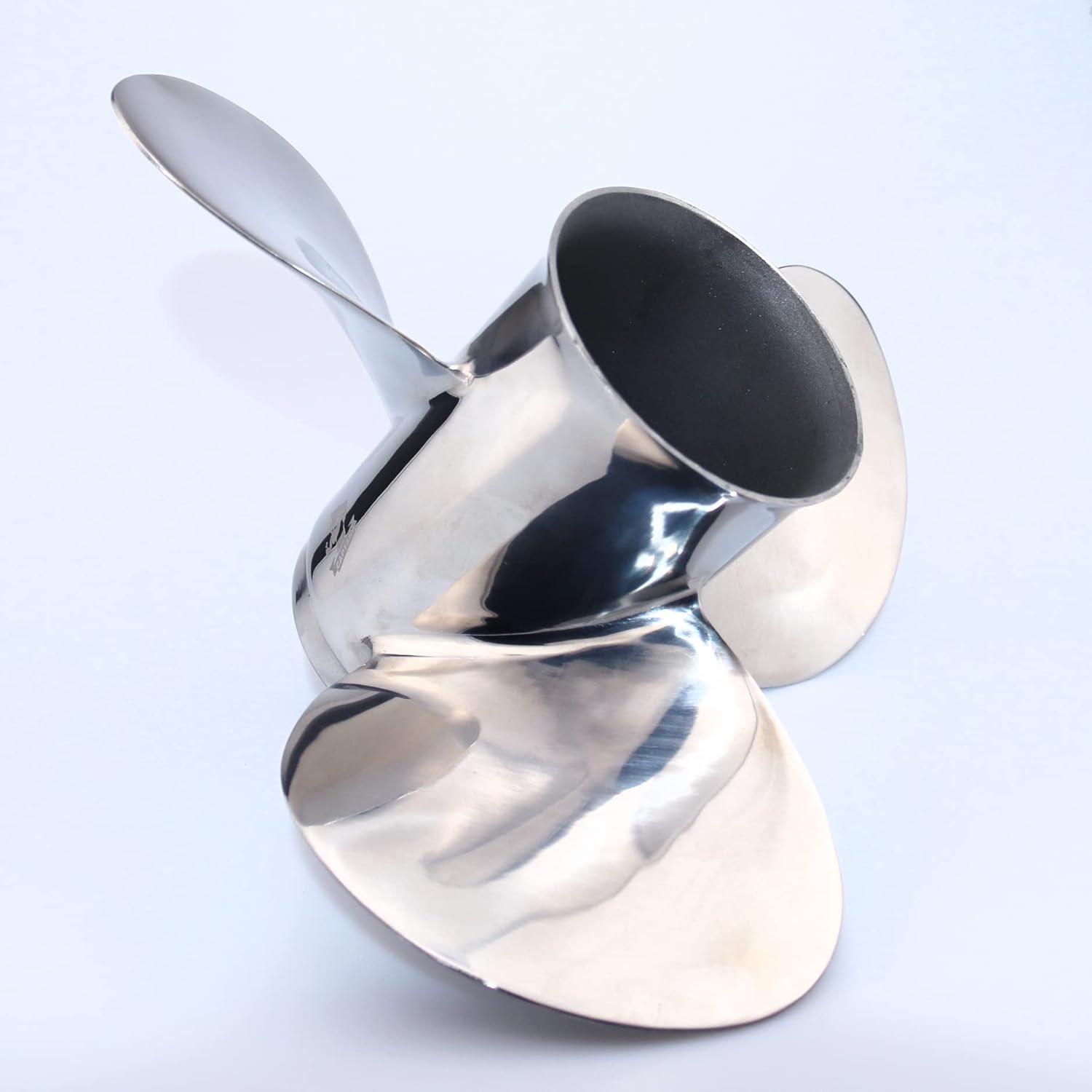 Stainless Steel Propeller for 25-30HP, 10 Spline Tooth, RH (9 7/8x10 1/2) Y946172