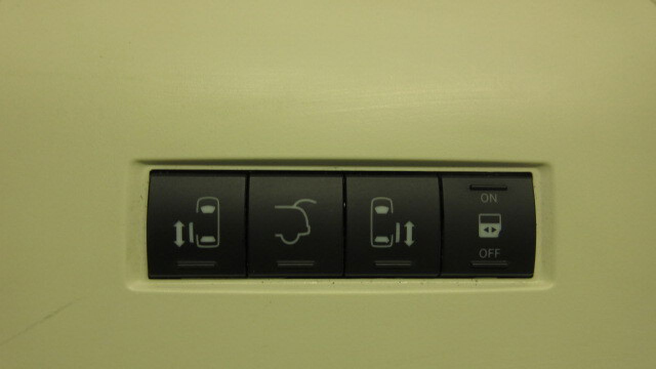 Pre-Owned Front Roof Mounted Console F146925