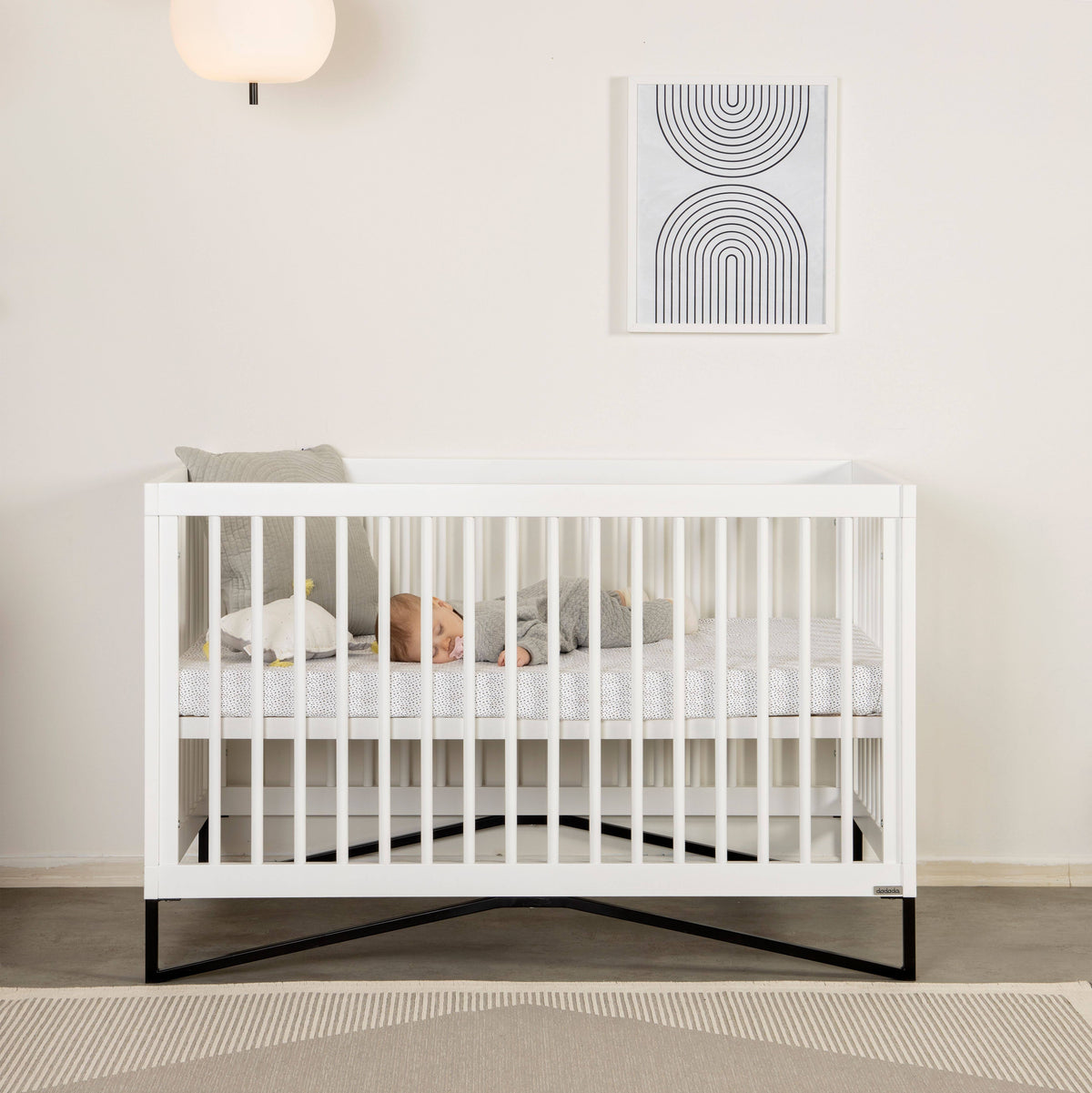 3-in-1 Convertible Crib White/Black G82438