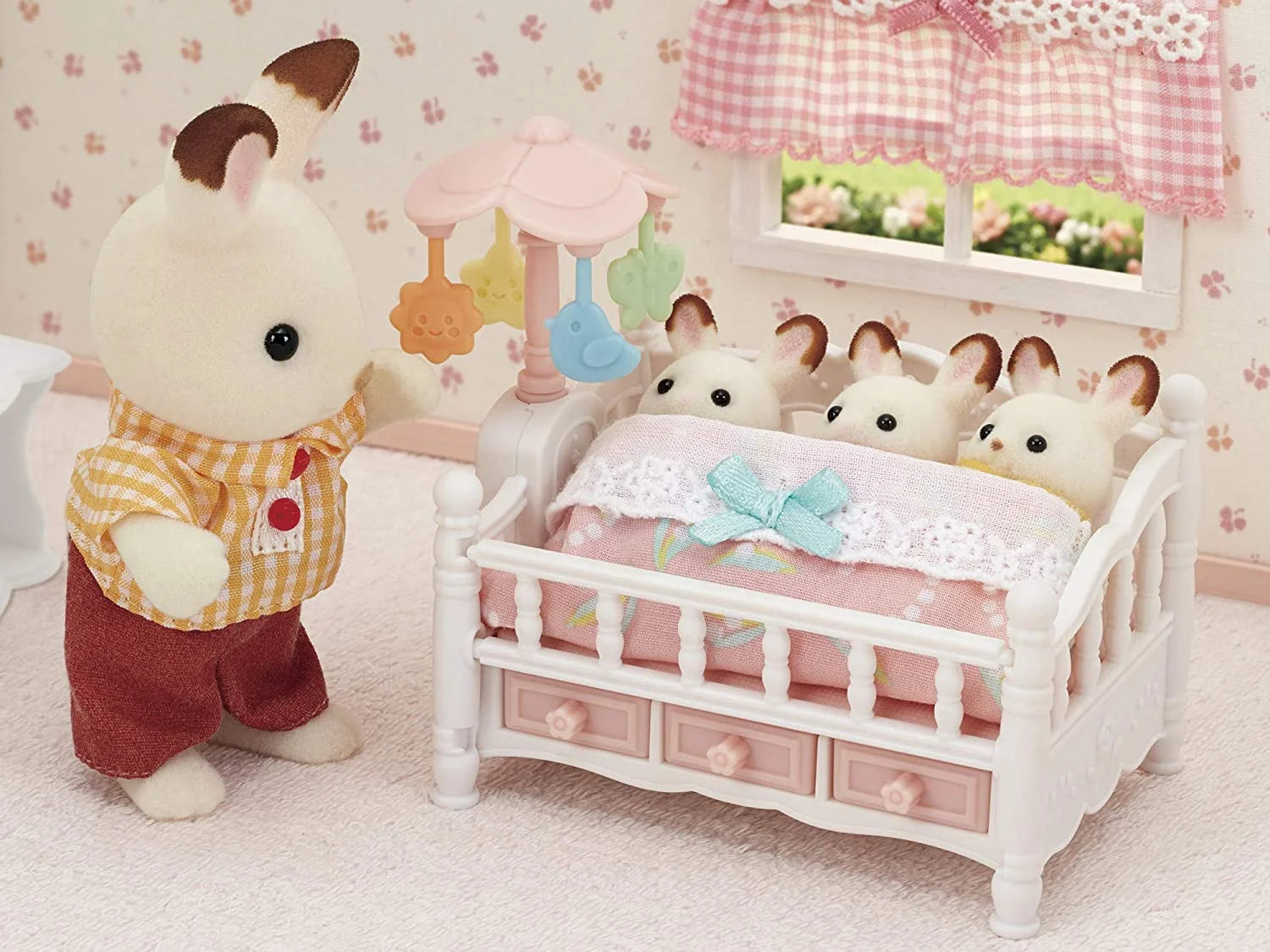 Crib with Mobile Dollhouse Furniture Set N38499