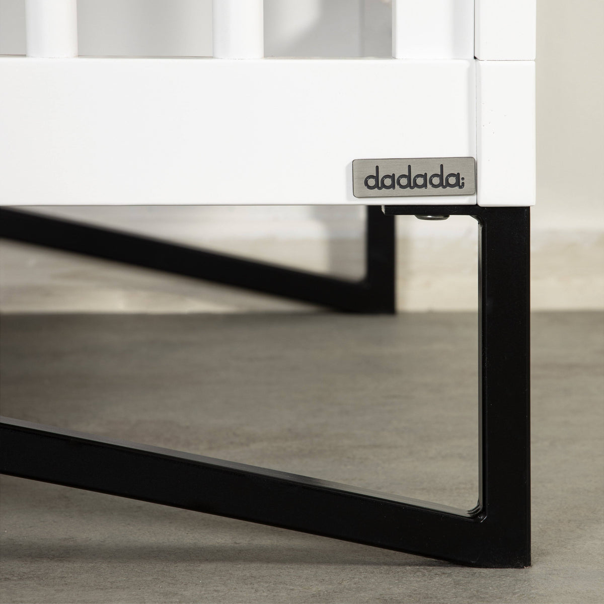 3-in-1 Convertible Crib White/Black G82438
